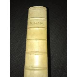 Missaal boek met veel tekeningen en bid plaatjes 16/10 cm