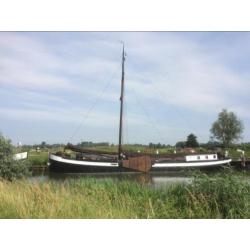 Friese Maatkast, varend monument, woonschip, woonboot