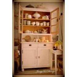 Antieke Buffetkast in perfecte staat !!