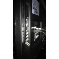 Nette Samsung TV 82 cm