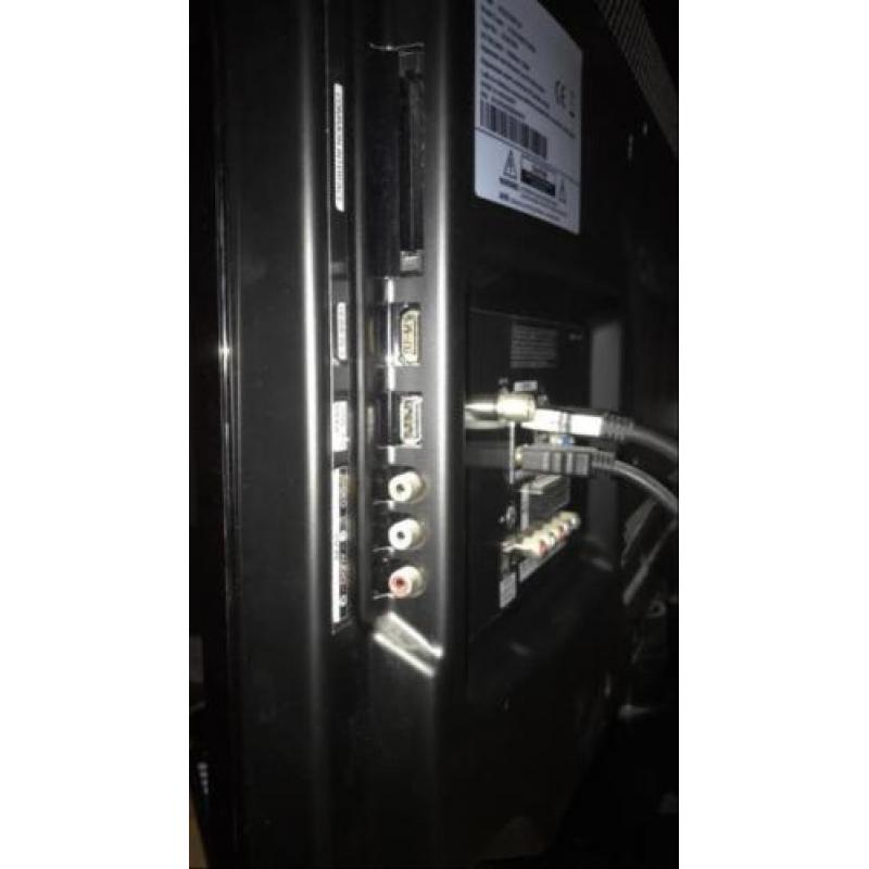 Nette Samsung TV 82 cm