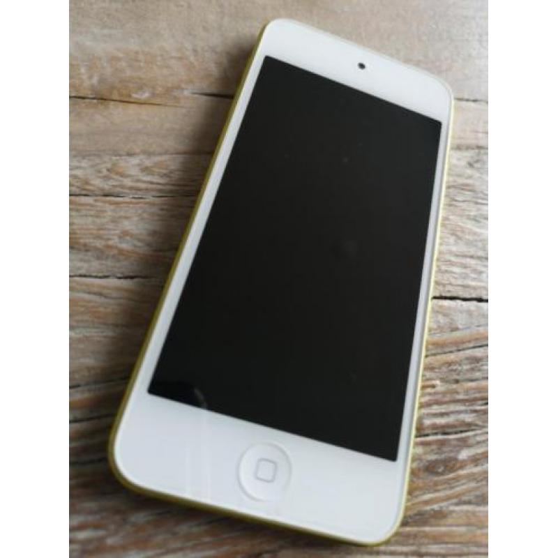 Ipod touch 5 32gb, zgan, altijd in cover gezeten, krasvrij
