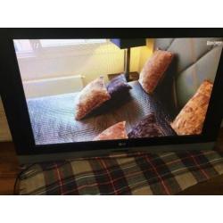 LG Plasma tv 42 INCH .!