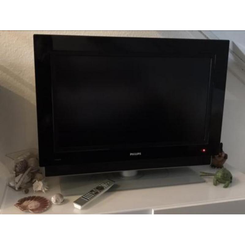 Mooie 32 inch Philips Cineos TV