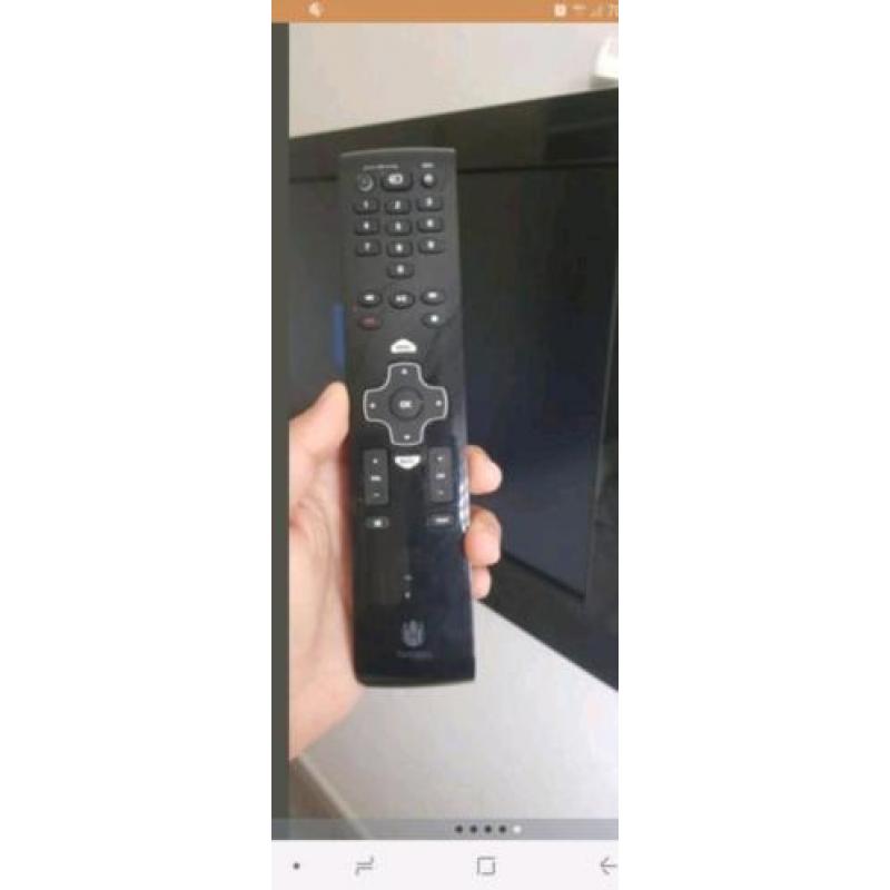 Philips tv incl. Vogels ophangsysteem 40 inch!!!