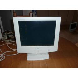 15 inch Dell PN 08320U Monitor Ik heb er 4 3009