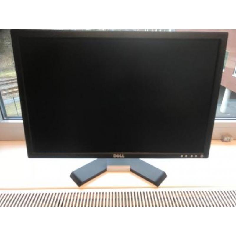 3 Dell LCD 22 inch schermen