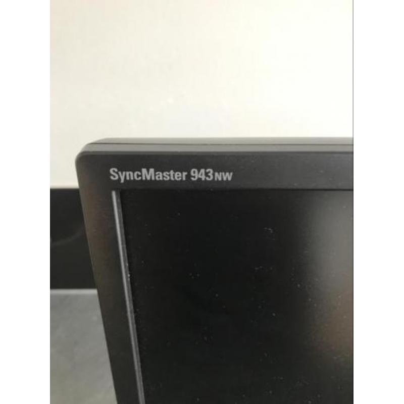 Samsung computerscherm syncmaster 943 NW