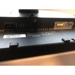 3 Dell LCD 22 inch schermen