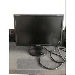 Samsung computerscherm syncmaster 943 NW