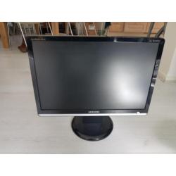Samsung LCD monitor 22"