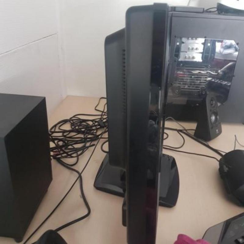 Pc monitor