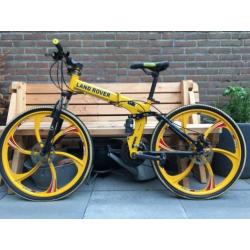 Vouwfiets ongebruikt heeft buiten gestaan lichte corrosie