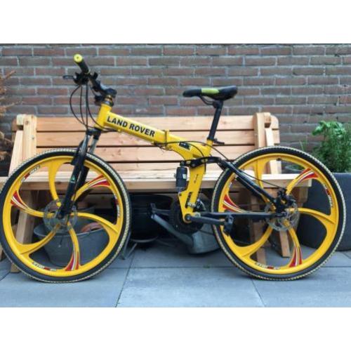 Vouwfiets ongebruikt heeft buiten gestaan lichte corrosie