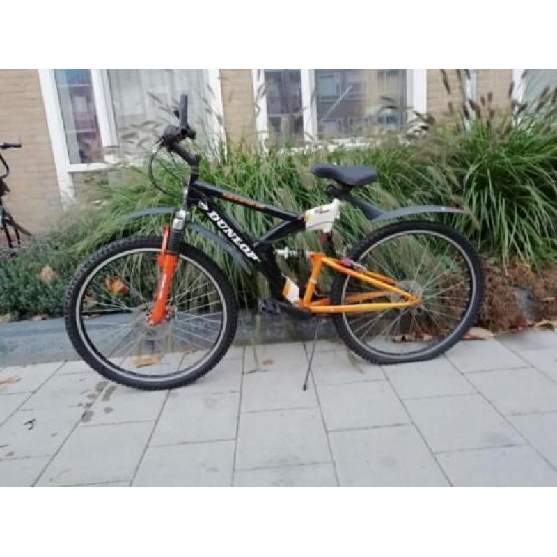 Mooie fiets, iets kleinere maat dan voor volwassenen.