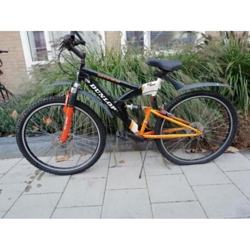 Mooie fiets, iets kleinere maat dan voor volwassenen.