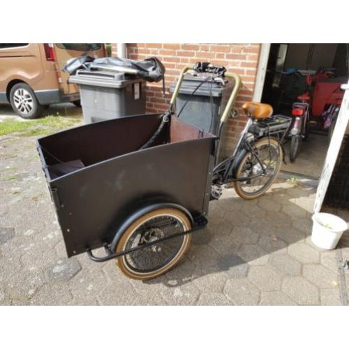 E- bakfiets, zo goed als nieuw