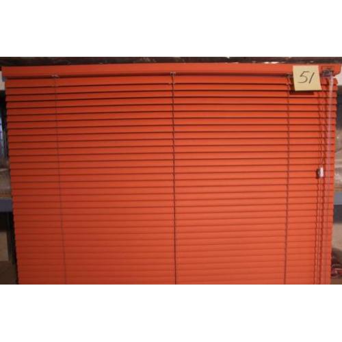 Luxaflex Lightline 25 mm oranje / terra 98,5 x 117 cm