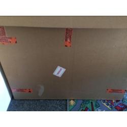 Nieuw!! Spiegel 100x70 met led-verlichting en verwarming