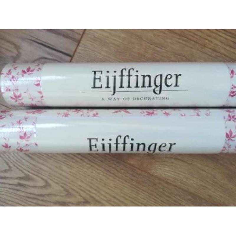 Twee rollen Eijffinger behang. Roze met blaadjes /vogeltjes.