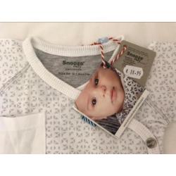 Baby overslagvestje van snoozebaby maat 50