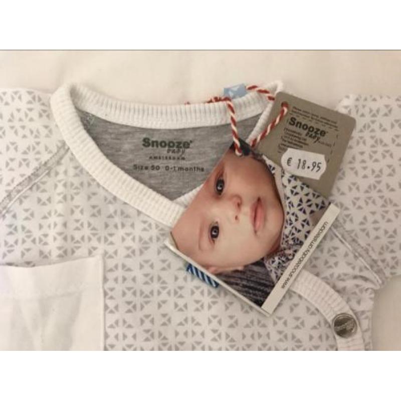 Baby overslagvestje van snoozebaby maat 50