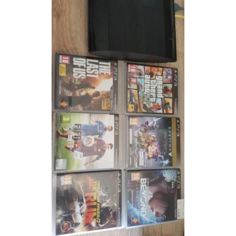 Playstation 3 500GB met 6 games