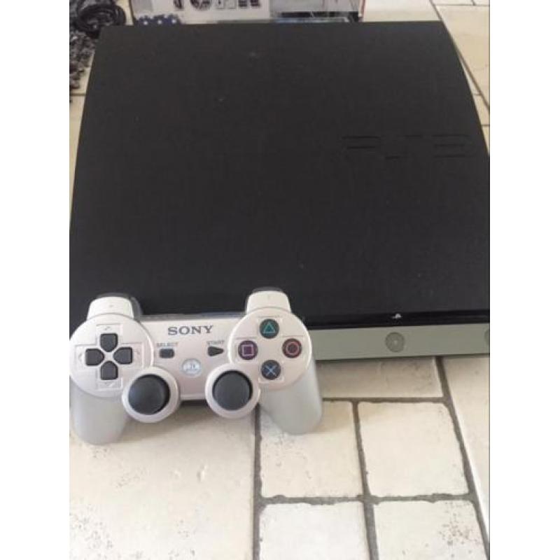 Ps3 slim met 1 Sony controller + 24 spellen en accesoires