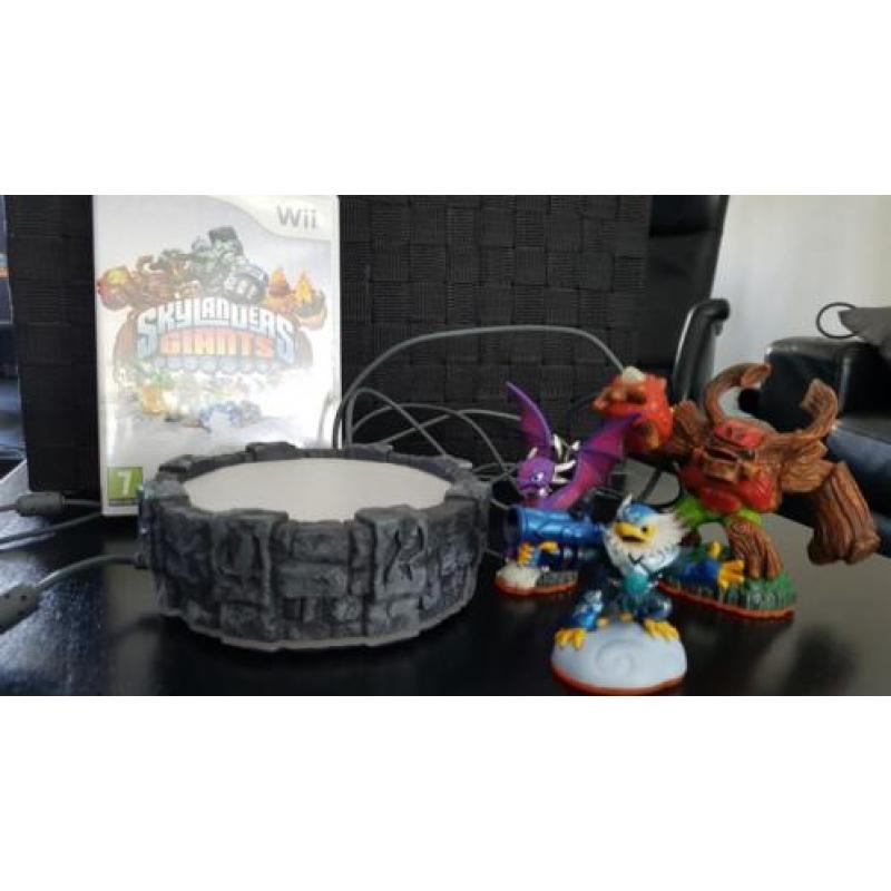 Wii - Skylanders Giants