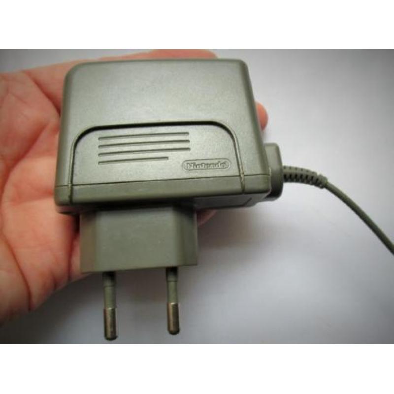 Nintendo Oplader~Adaptor~Power Supply~DS Stekker~8 mm mondje