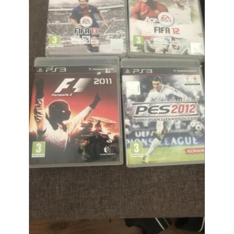 Playstation 3 met 2 controllers en 10 spellen