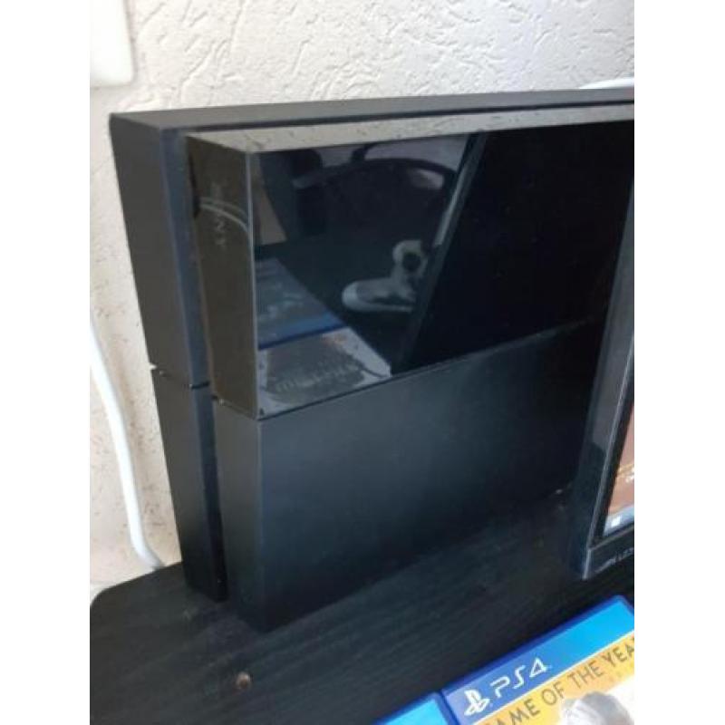 Playstation 4 500GB Met 4 Games