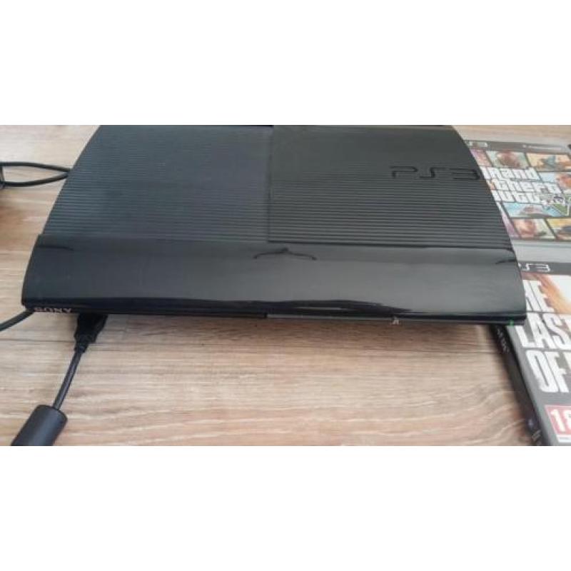 Playstation 3 500GB met 6 games