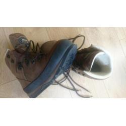 Meindl Borneo mt 42,5 (8.5)