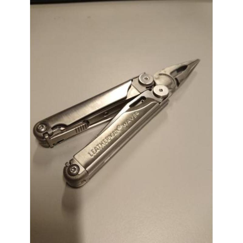 Leatherman wave