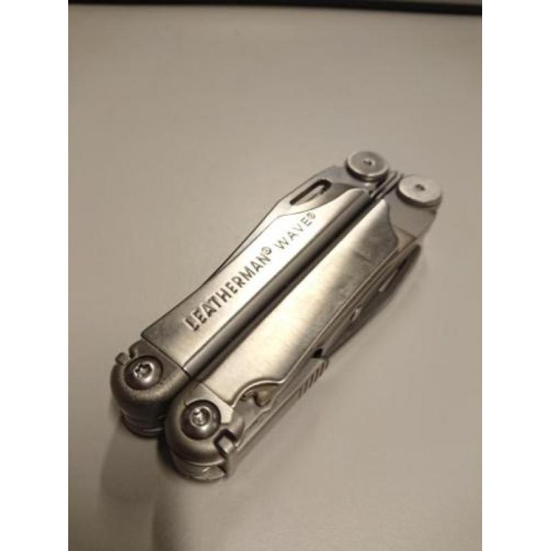 Leatherman wave