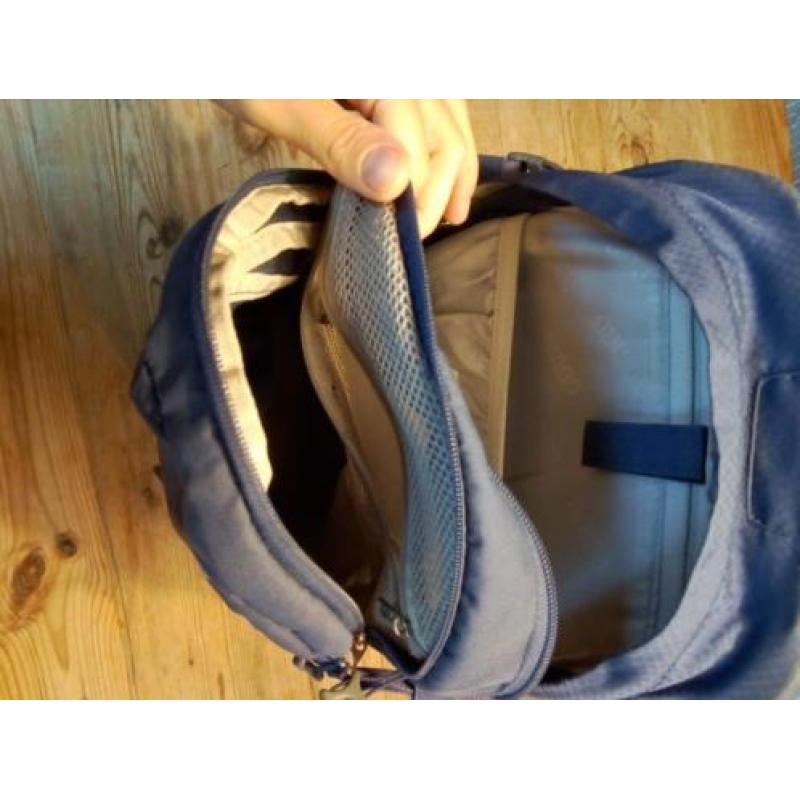 nomad backpack daypack 18L rugzak